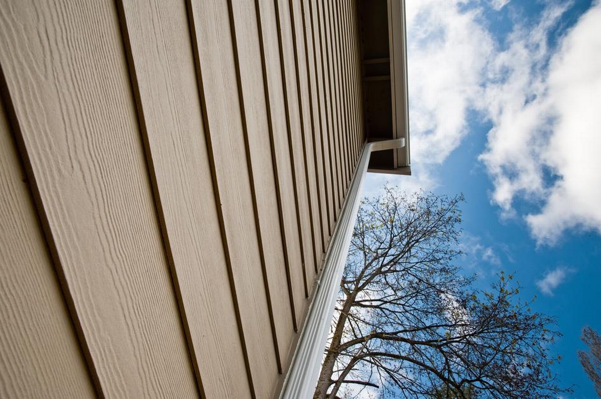 Wind Damage to Siding: What Homeowners Should Know