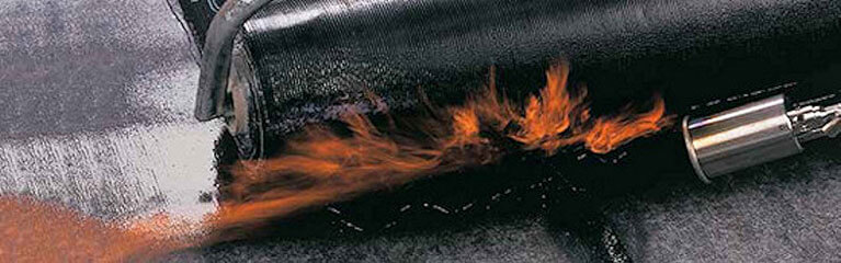 RUBEROID® TORCH SMOOTH MEMBRANE is a tough, resilient modified bitumen membrane manufactured to stringent GAF specifications. RUBEROID® TORCH SMOOTH MEMBRANE
