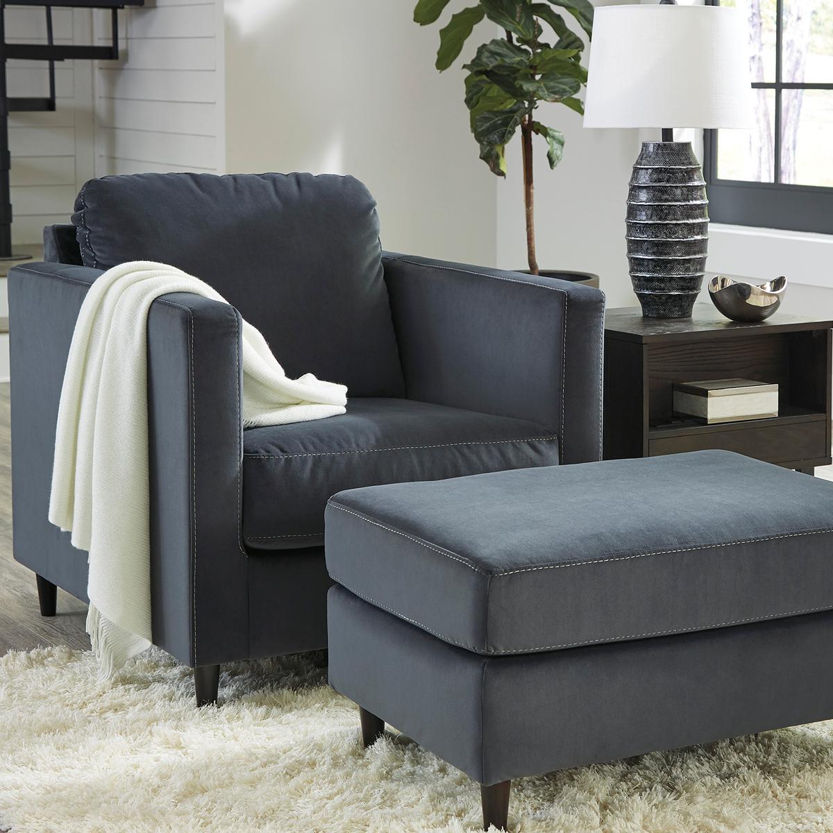 Ashley Kennewick Ottoman