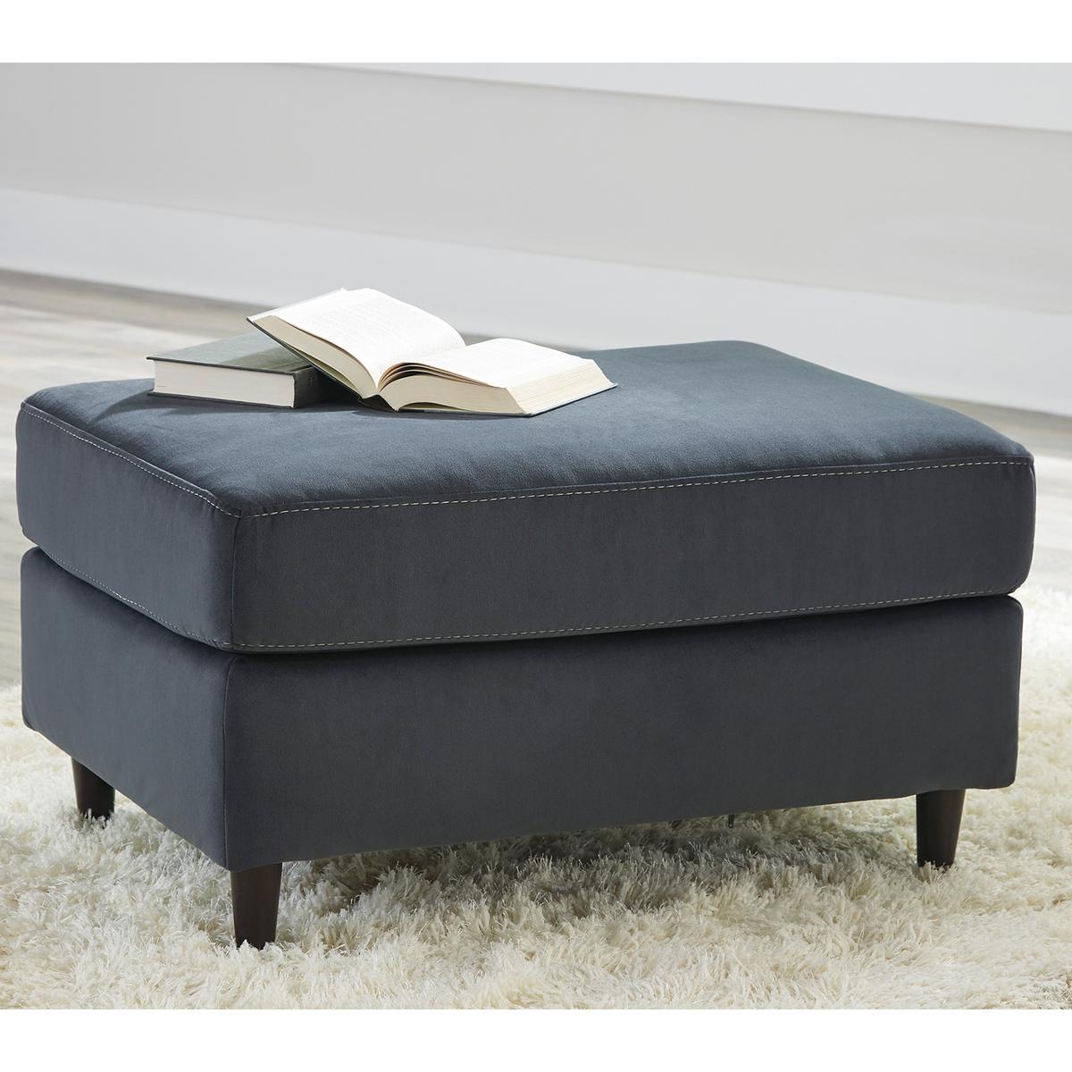 Ashley Kennewick Ottoman