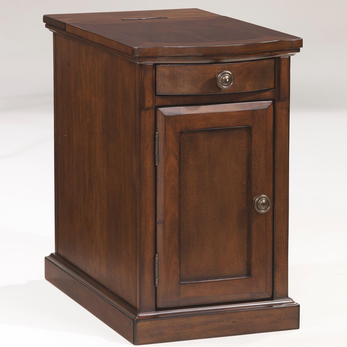 Ashley Laflorn Chaiside End Table