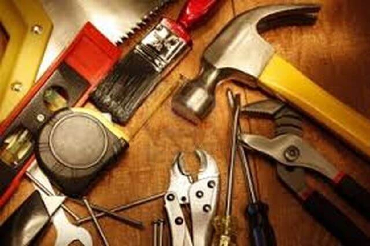 Should You Provide Tools to Your Construction Workers?