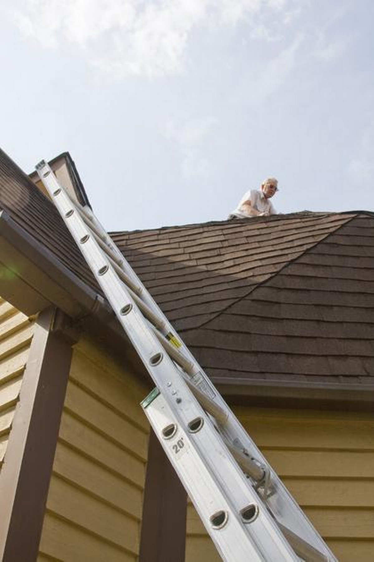 5 Common Roofing Mistakes Homeowners Make and How to Avoid Them