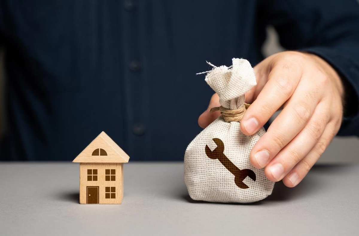 Money Matters: Understanding the Cost and Insurance Factors in Restoration Services