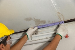 How to Handle Ceiling Damage From Water Without Stress