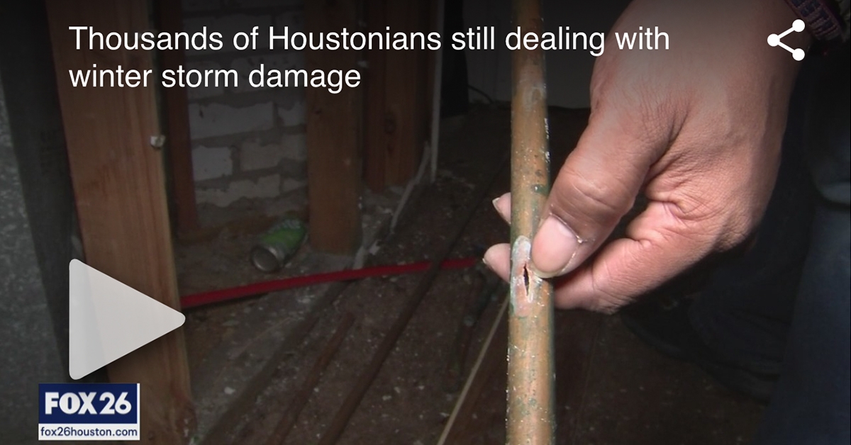 Thousands of Houstonians still have water in their homes after pipes burst last week