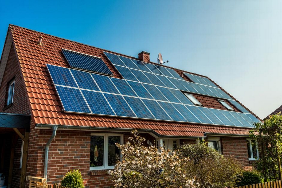 Integrating Solar Panels Into Roofing Systems: Opportunities, Challenges, and Future Prospects