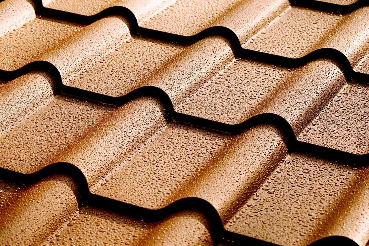Weather-Proof Wonders: How to Choose the Best Materials for Your Roof in Extreme Climates