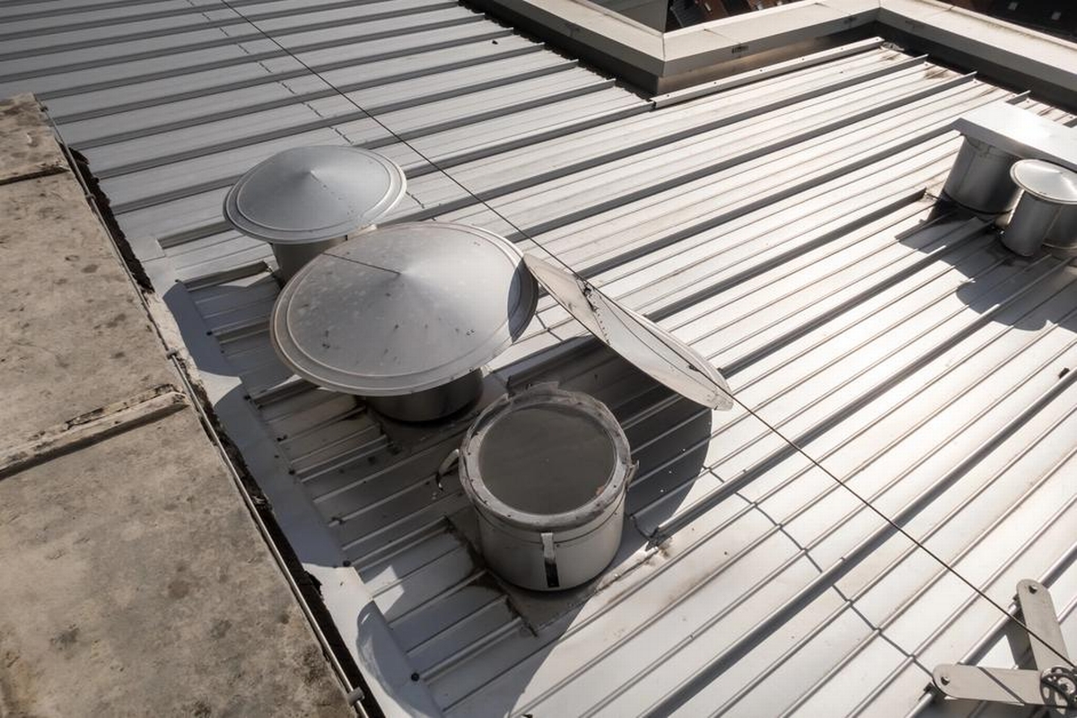 Does Aluminum Roof Coating Stop Leaks Effectively?