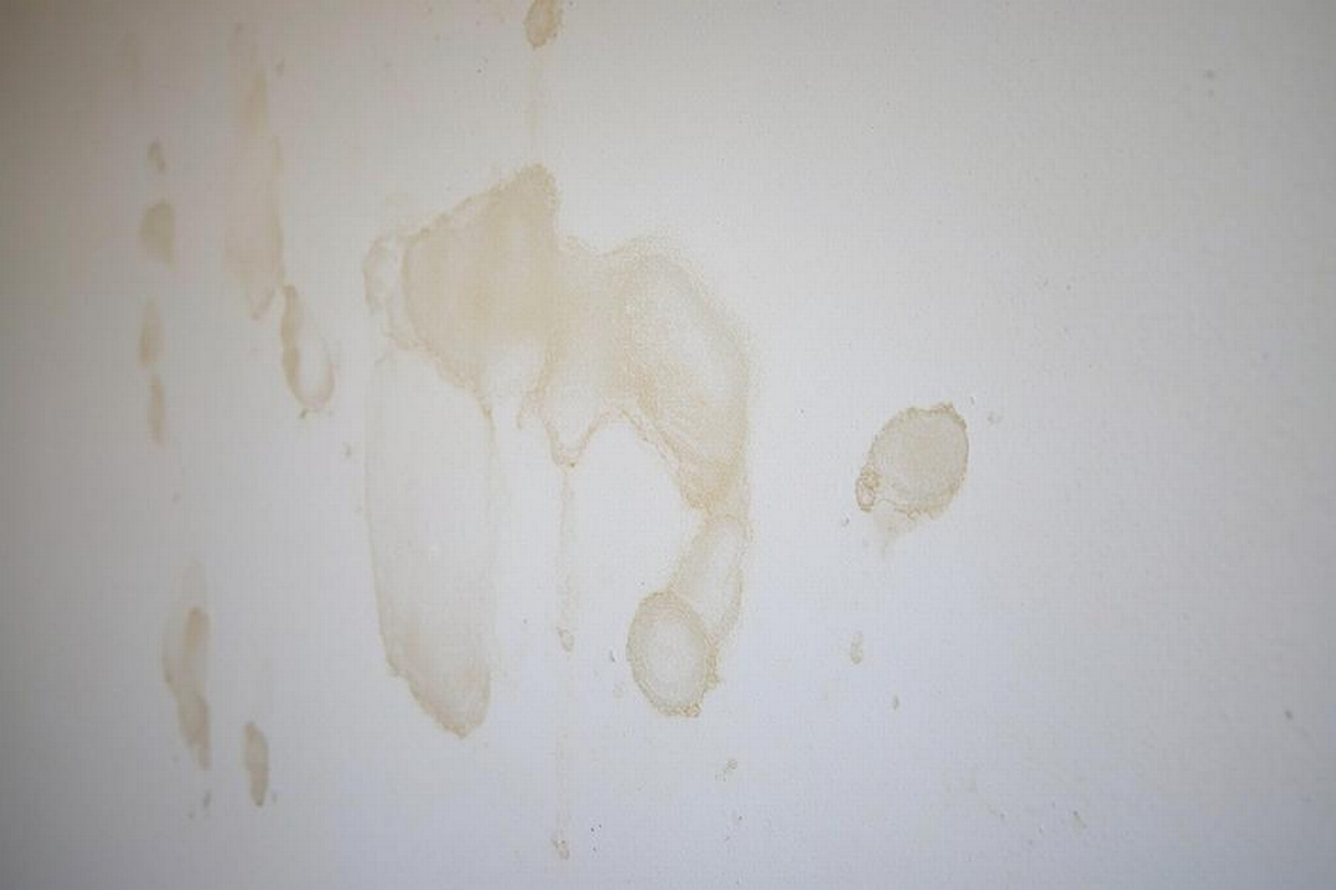 Types of Drywall Damage From Water and Fire