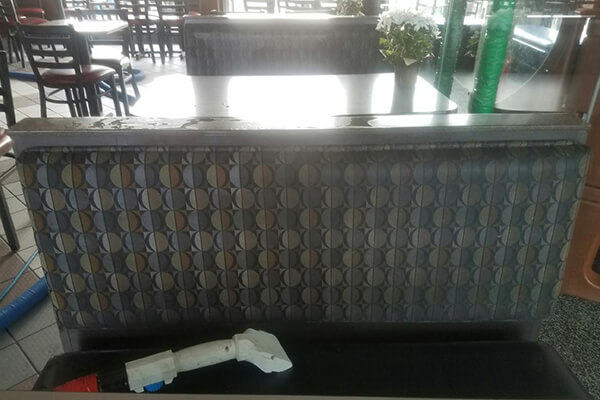 Before/After of Commercial Upholstery Cleaning on Restaurant Booth
