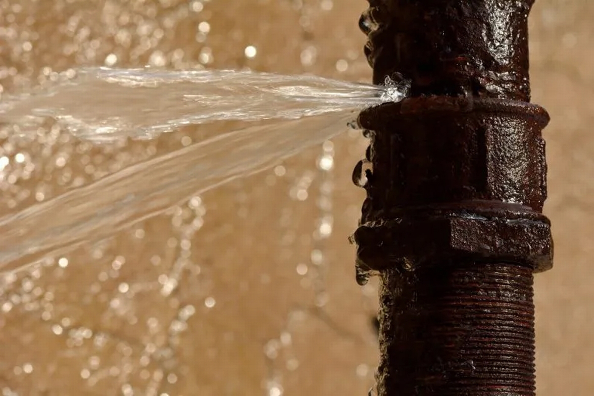 Avoid A Water Disaster In Freezing Temperatures; Protect Your Pipes