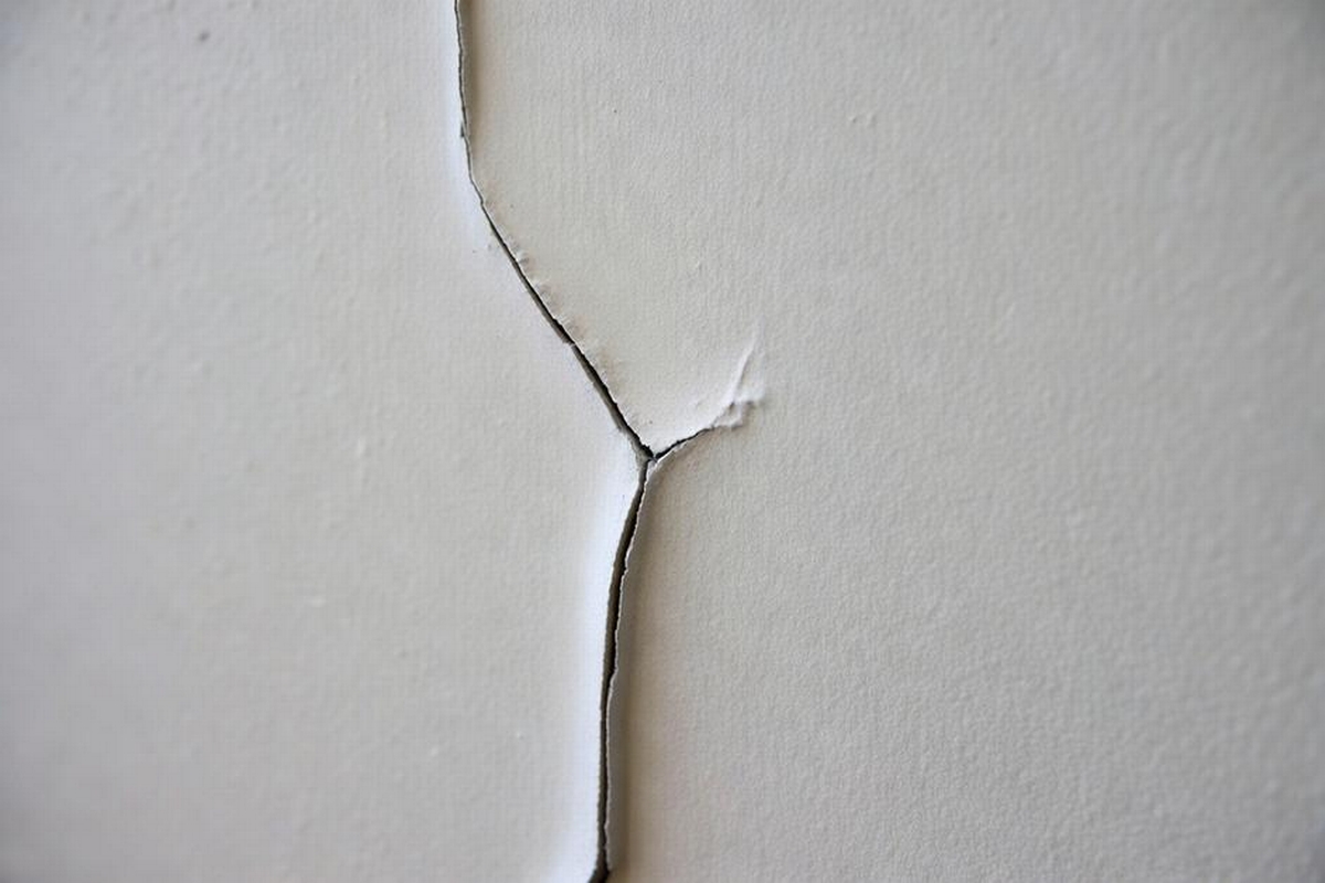 Types of Drywall Damage: Identification Guide