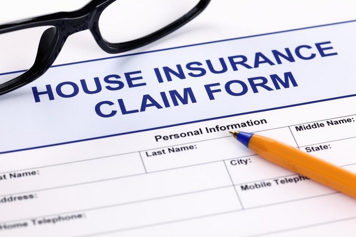 'Filing an Insurance Claim for Water Damage to Your Kitchen - What to Know' Featured Thumbnail