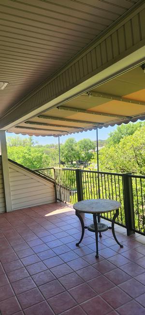 7E2DAA72-patio_2.jpg