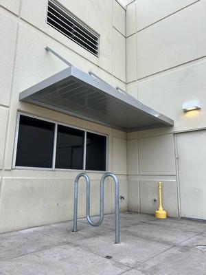 FA11B72A-metal_awning_1.jpg