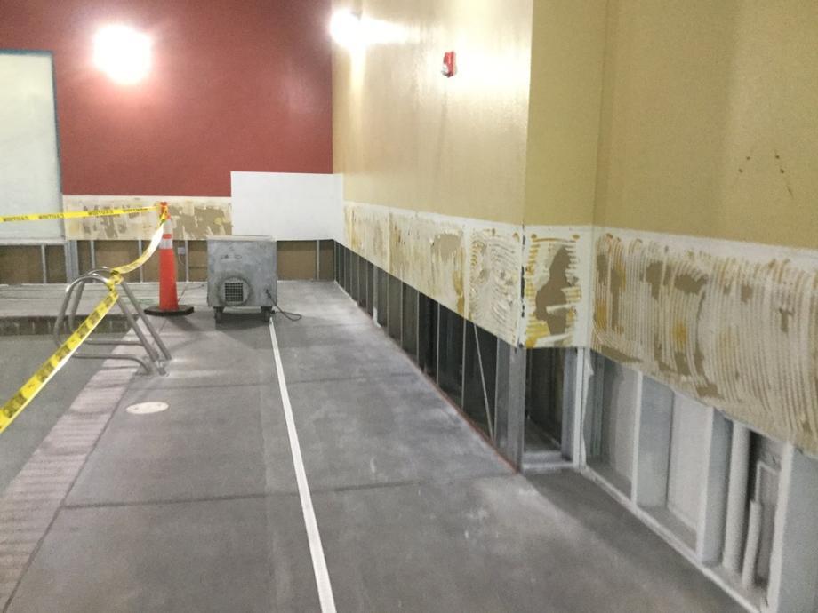 B1361DB1-1ce_gym_before_2.jpg