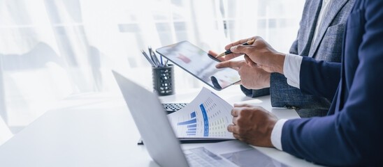 'Before You Hire: How to Choose a Business Consultant Featured' Thumbnail