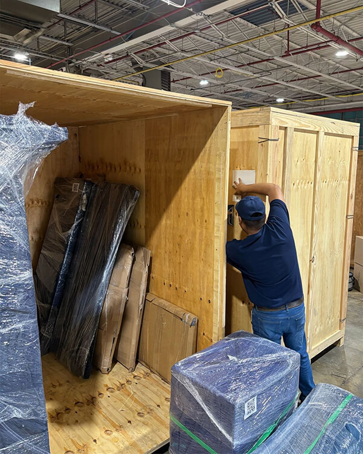 Home Contents Cleaning After a Disaster: How Professional Restoration Can Save Your Belongings
