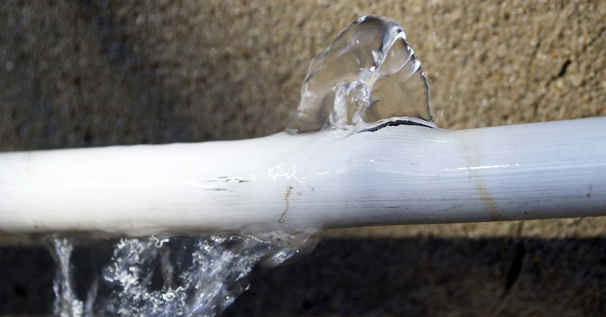 Water Removal Pros's burst pipe water damage services in Belle Chasse, LA